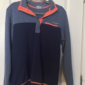 Womens Columbia pullover!